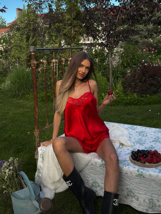 Kırmızı Saten Dantel Detay Pijama Takımı