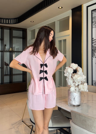 Siyah Kurdele Detay Pembe Dokuma Pijama Takımı