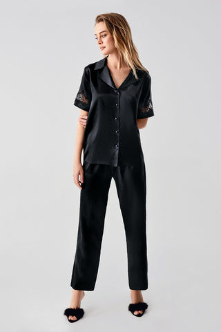 Premium Siyah İpek Saten Dantel Detay Gömlek Yaka Pijama Takımı